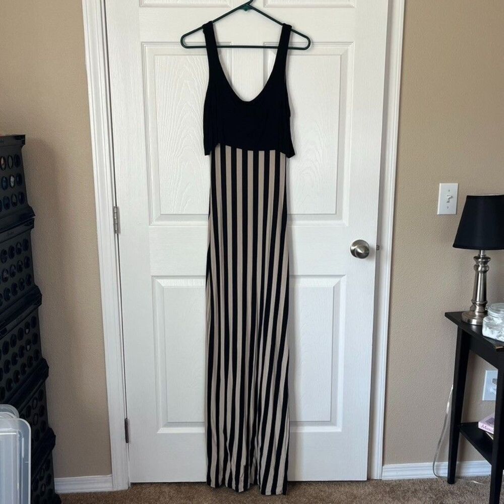 Lola Striped Bodycon Maxi Dress Medium Knit Tank Layered Black Beige Column